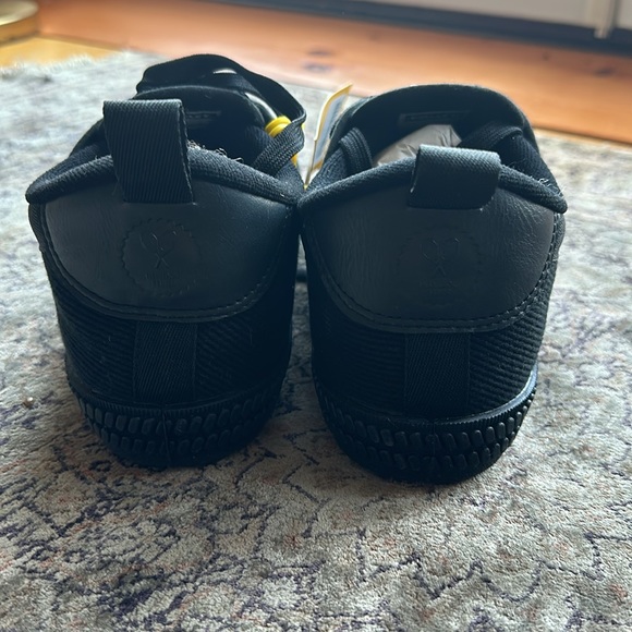 NWT volley shoes from Australia. - Picture 6 of 10